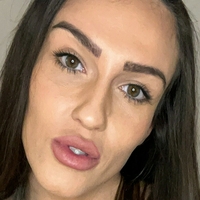 НинаШейрдрессер Голая