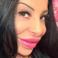 Нина Вега Голая