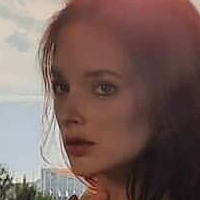 Ноэми Ковач Голая