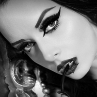 Никсвампайр Голая