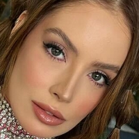 Паула Роберта Голая