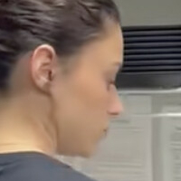 Пиццерия Бэддис Голая