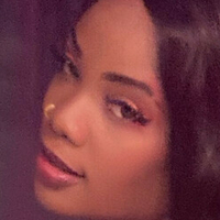 Преттиблэкк Голая