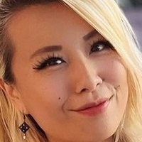 Райна Хуанг Голая