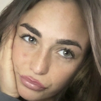 Рейсс Астон Белл Голая