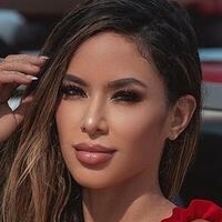 Шейра Медаль Голая