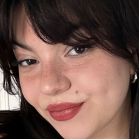 СинсирлиПисцес Голая