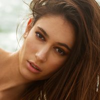 Стефанни Аджиус Голая