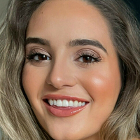 Теннис с Тэй Голая