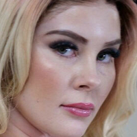 Трикси Брукс Голая