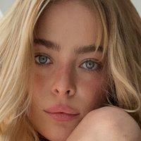 Ксенаекс Голая