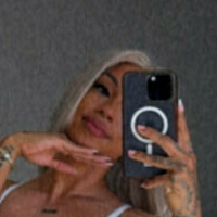 Зашиа Сантьяго Голая